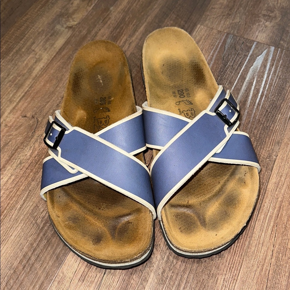 Men’s Birkis Sandals Two Toned Navy & White left size 12 and right is size 11